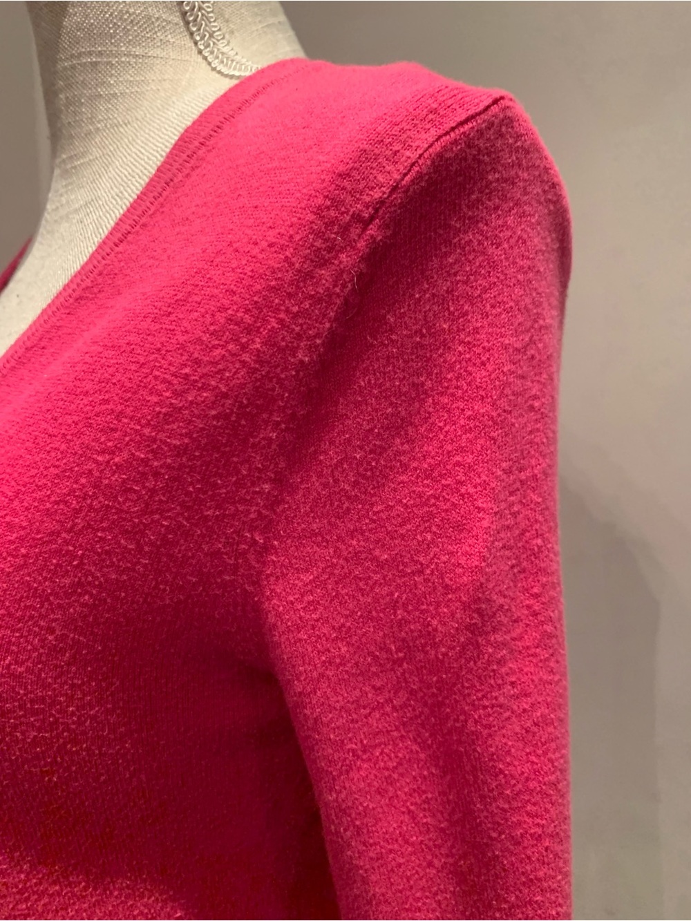 MERONA V-NECK LONG SLEEVE CARDIGAN. GREAT CONDITION! - Picture 4 of 10